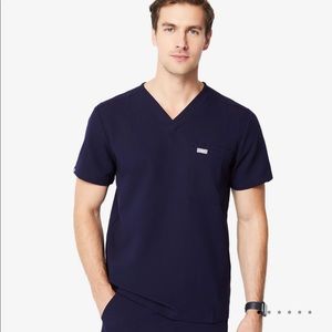 FIGS Mens Navy Leon Three-Pocket Scrub Top // Size: M